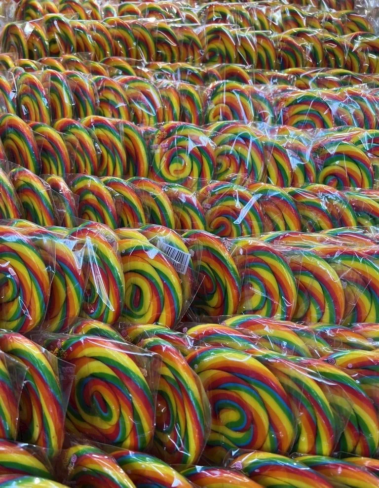 Halal 200g Big Size Giant Swirl Lollipop Flat Candy Rainbow Candy